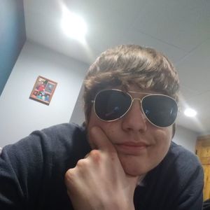 Meet your Posher, Logan